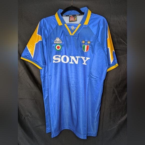 Vintage Juventus 1997-98 Kappa Sony Jersey (XL)